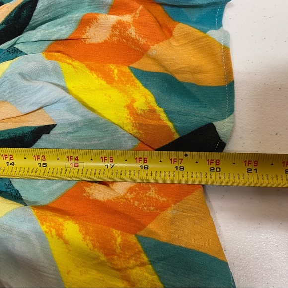 Torrid womens shirt size 6X peplum gauze smocked top colorful plus size - Picture 9 of 9